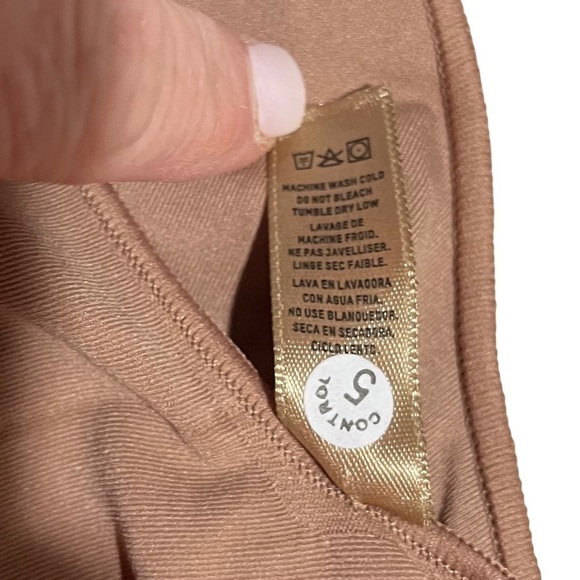 Skims Fits Everybody Square Neck Thong Bodysuit Sienna Size 2X 3X Shapewear - Picture 9 of 9